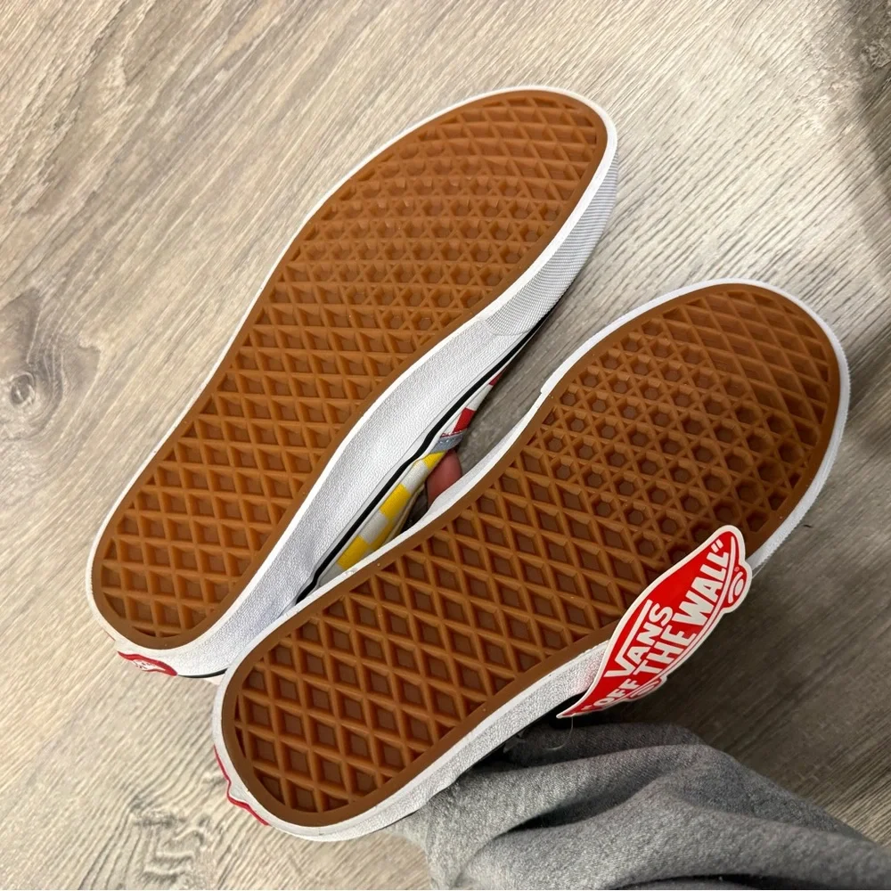 NWT Vans Checkerboard Slip-On Sneakers W8 - Picture 4 of 5